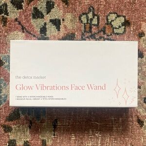Glow Vibrations Face Wand